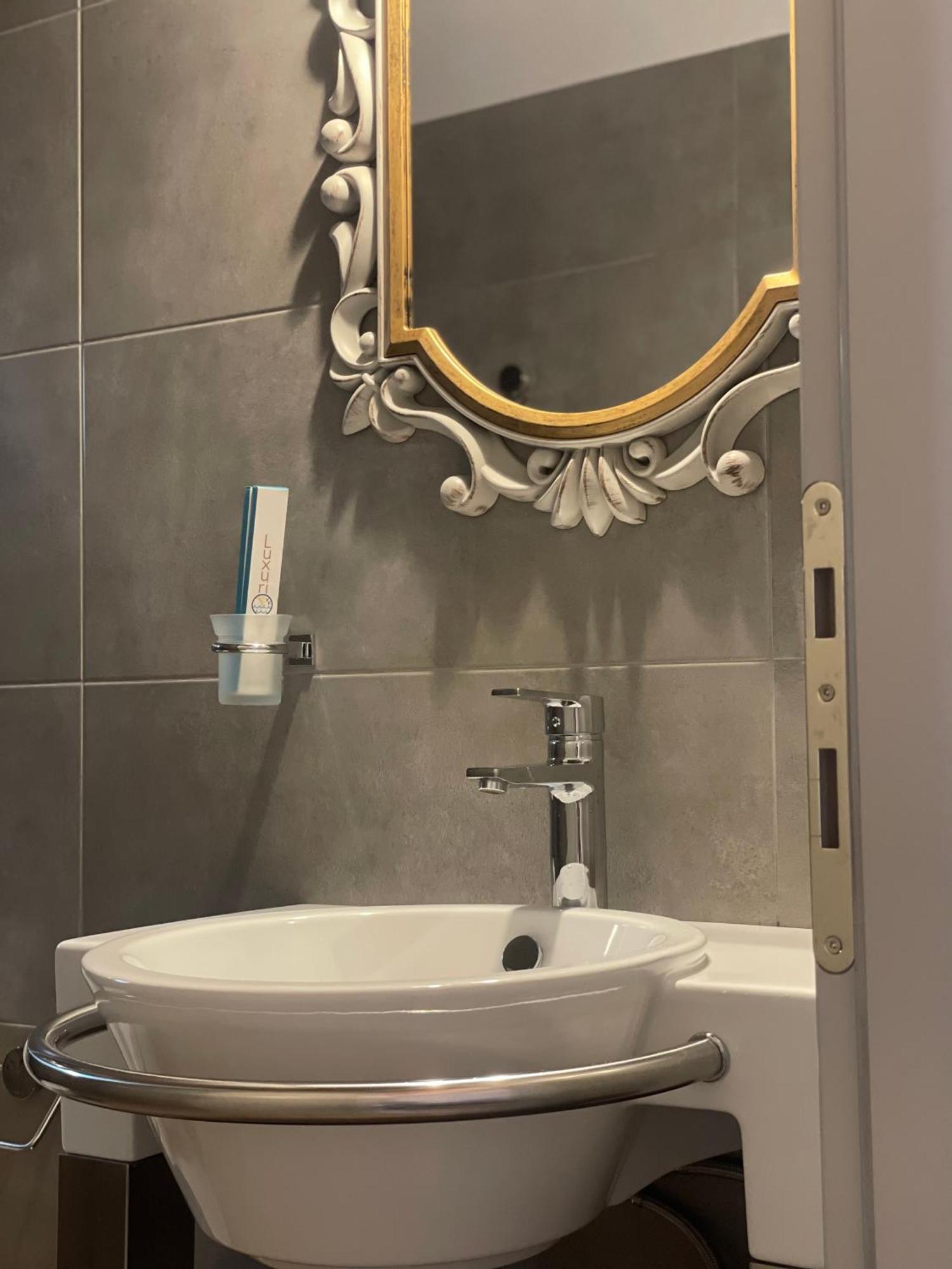 Petrino Hotel Палеос Пантелеймон Екстериор снимка